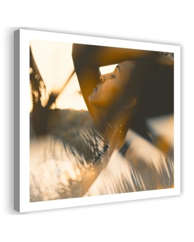 Bild auf Leinwand - Junge Frau | Feeby