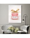 Obraz do sypialni glamour - Flakonik perfum z makaronikami | FEEBY