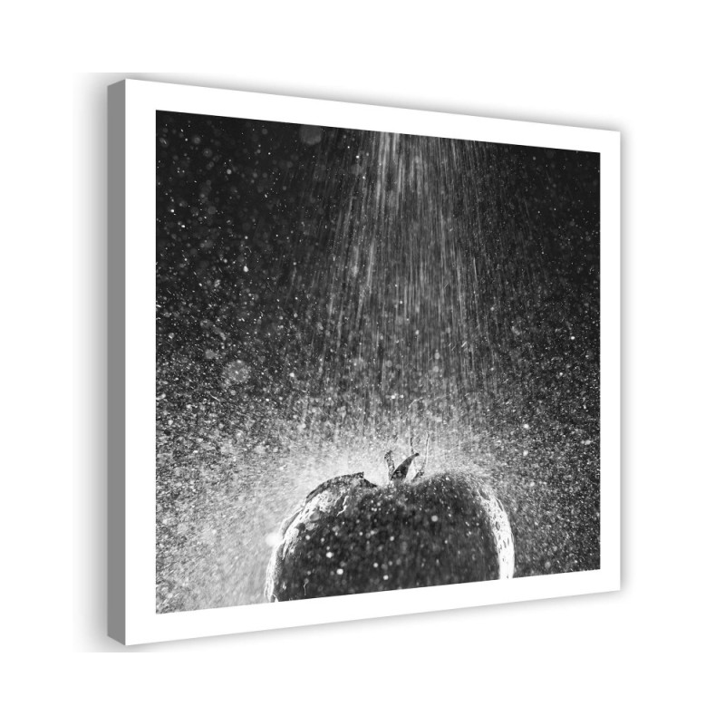 Leinwandbild - Tomate in einem Rinnsal von Wasser | Feeby