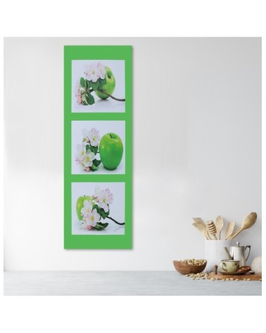 Leinwandbild - Grüner Apfel und Blumen | Feeby