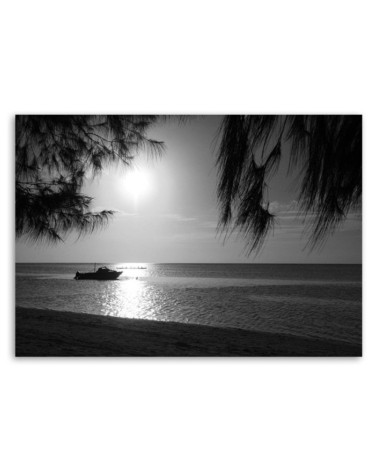 Leinwandbild - Motorboot am Meeresufer | Feeby