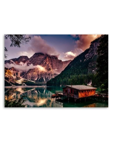 Modernes Wandbild - Hütte an einem Bergsee | Feeby