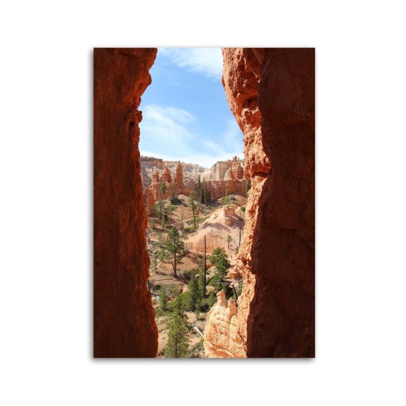 Bild auf Leinwand - Blick auf eine felsige Landschaft | Feeby