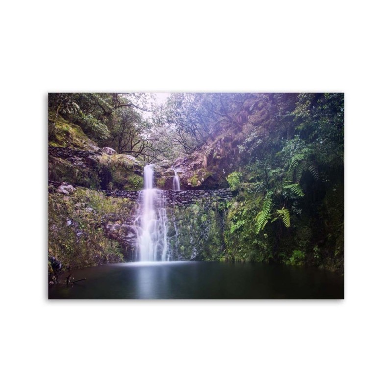 Leinwandbild - Wasserfall in einem Wald | Feeby