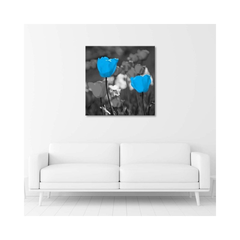 Wandbild für Wohnzimmer - Blaue Tulpen auf einer Wiese | Feeby