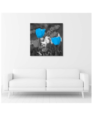 Wandbild für Wohnzimmer - Blaue Tulpen auf einer Wiese | Feeby