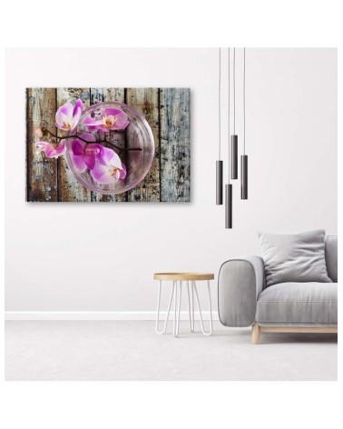 Leinwandbild - Orchidee auf einem Hintergrund aus Brettern | Feeby