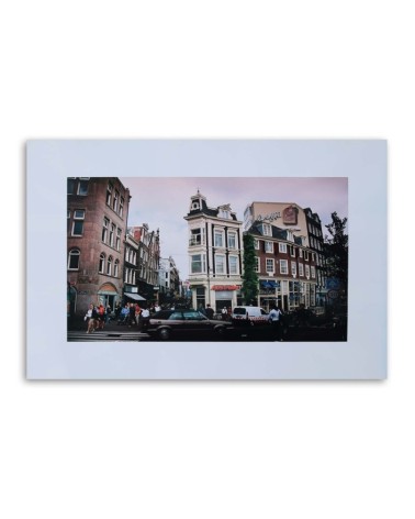 Bild - Alte Stadthäuser und städtische Betriebsamkeit | Feeby