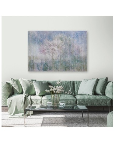 Bild - Ein blühender Baum in der Wiese alt und schmutzig | Feeby