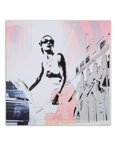 Leinwandbild modern - Frau an einer Tankstelle | Feeby