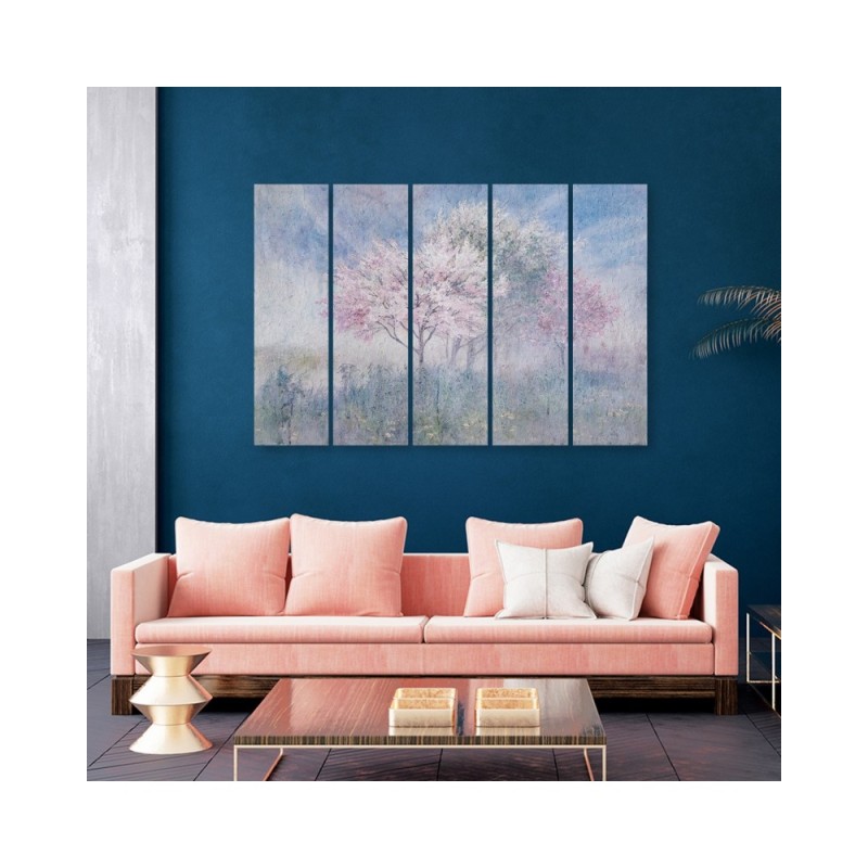 Bild - Ein blühender Baum in der alten Wiese verblasst | Feeby