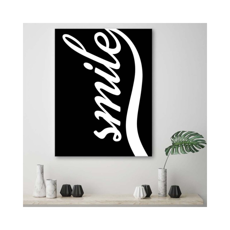 Leinwandbild - Lächeln auf schwarzem Hintergrund | Feeby