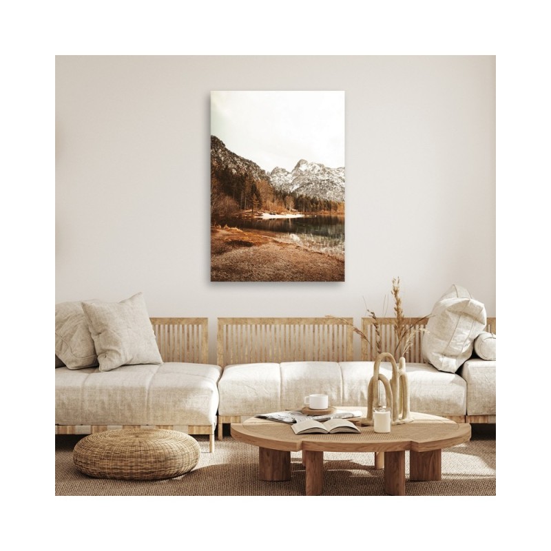 Leinwandbild - Verschneite Berge am See | Feeby