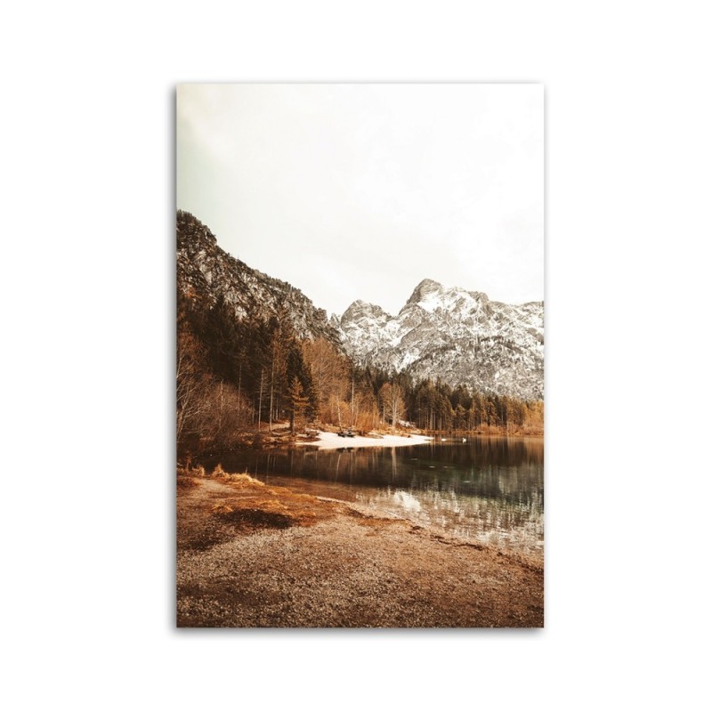Leinwandbild - Verschneite Berge am See | Feeby