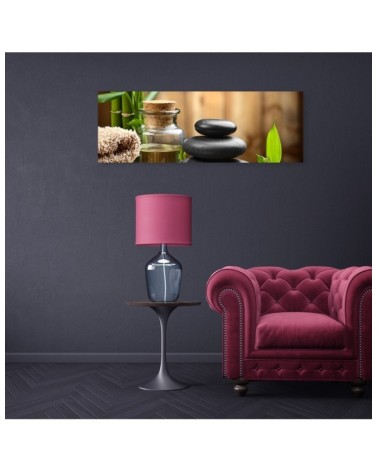 Bild - Zen-Komposition aus schwarzen Steinen und Bambus | Feeby