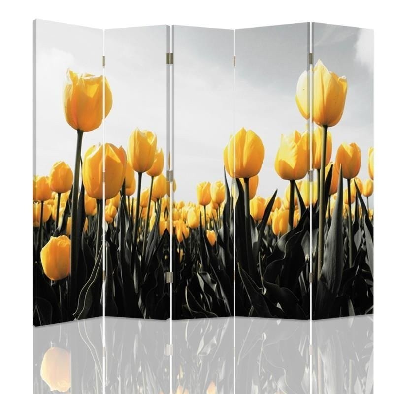 Bedroom divider - Meadow of yellow tulips | FEEBY